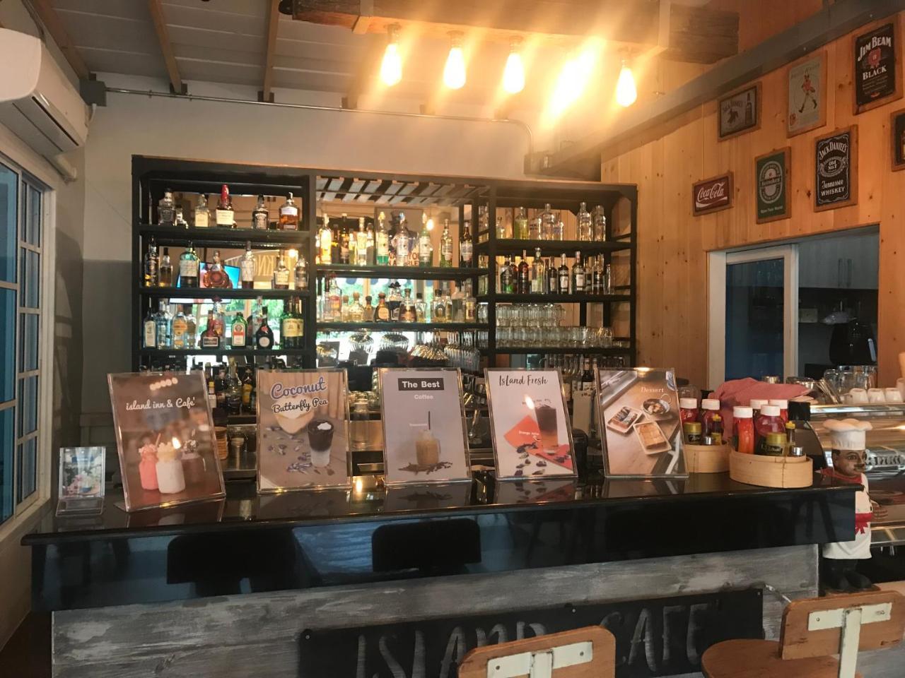 קו לארן Island Inn מראה חיצוני תמונה