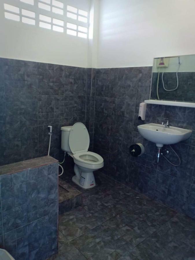 קו לארן Island Inn מראה חיצוני תמונה